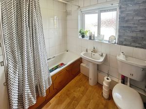 Bathroom - click for photo gallery